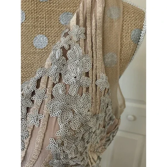 Badgley Mischka Champagne Sleeveless Sequin Gown Event Size 10 Formal Wedding - Picture 5 of 16